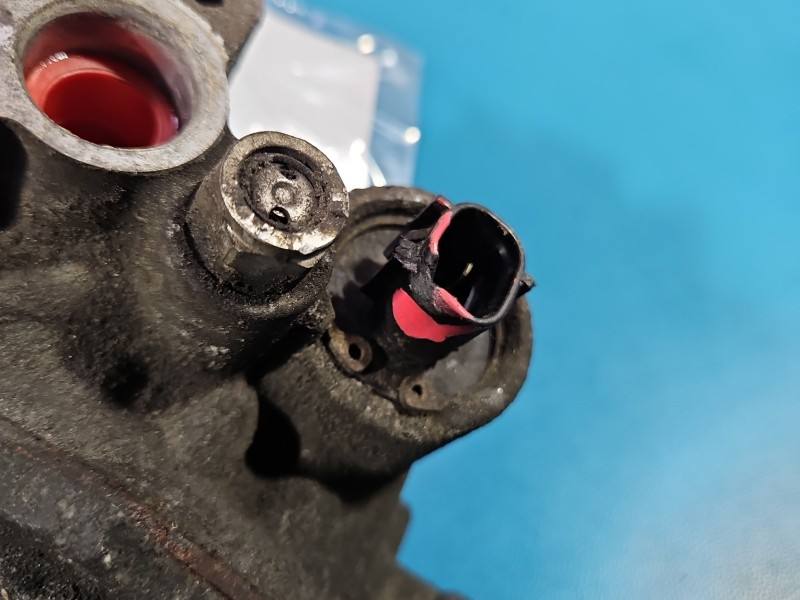 Компрессор кондиционера Toyota Rav4 447280-7930 — фото детали 4