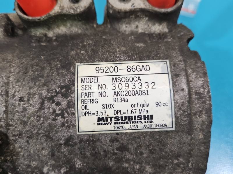 Компресор кондиціонера Suzuki Ignis 95200-86GA0 — фото деталі 3