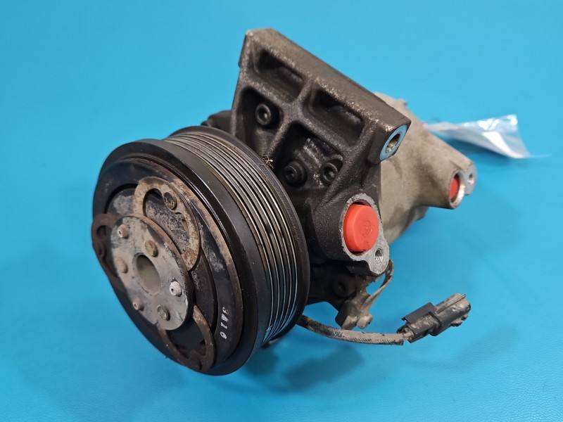 Компрессор кондиционера Renault Express 926008942R
