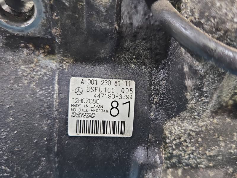 Компресор кондиціонера Mercedes E W211 A0012308111 — фото деталі 7