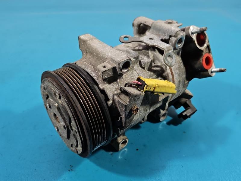 Компрессор кондиционера Peugeot 5008 9834779480