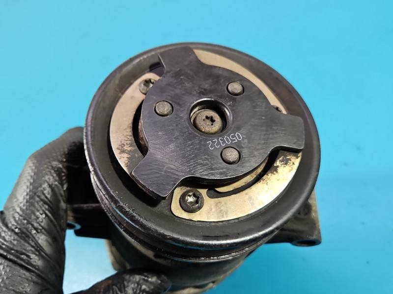 Компрессор кондиционера BMW 3 E90 6915380 — фото детали 8