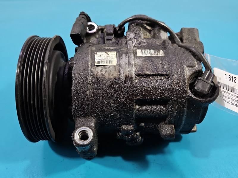 Компресор кондиціонера Audi A4 B8 8K0260805G — фото деталі 5