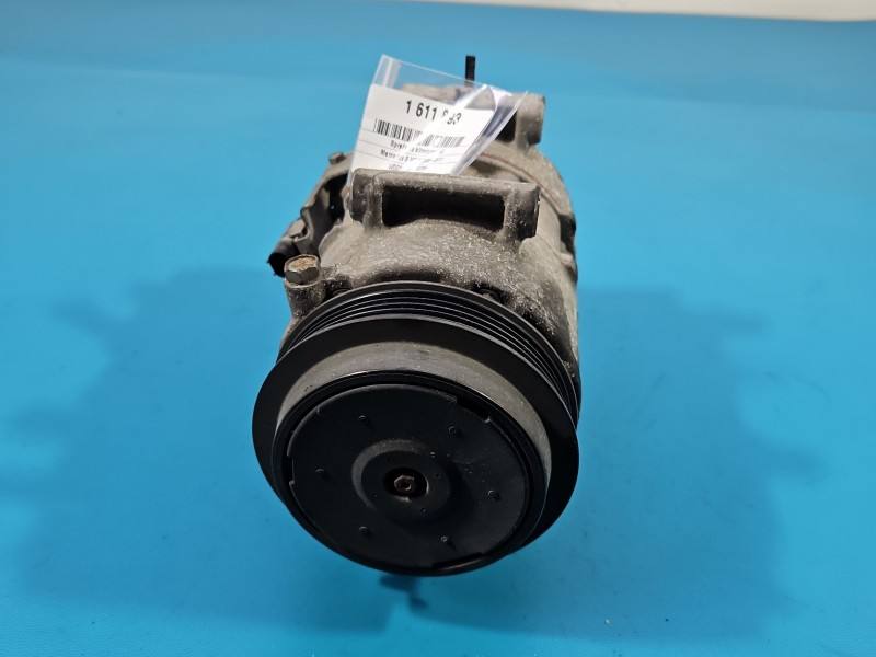 Компресор кондиціонера Mercedes B W245 A0022304711 — фото деталі 2