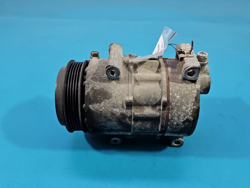 Компресор кондиціонера Mercedes B W245 A0022304711 — фото деталі 3