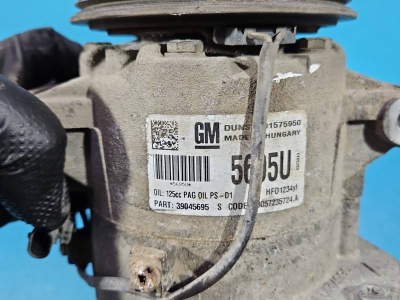Компресор кондиціонера Opel Zafira C 401575950 — фото деталі 4