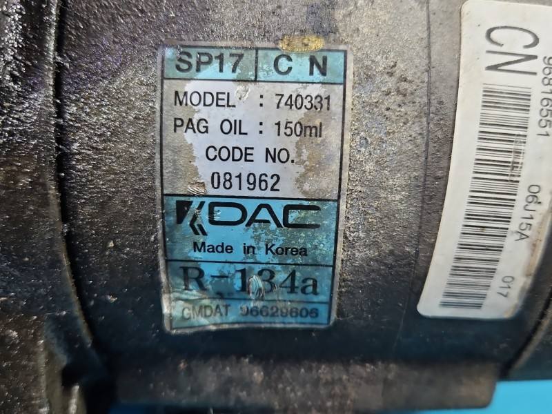 Компрессор кондиционера Chevrolet Captiva 96629606 — фото детали 3