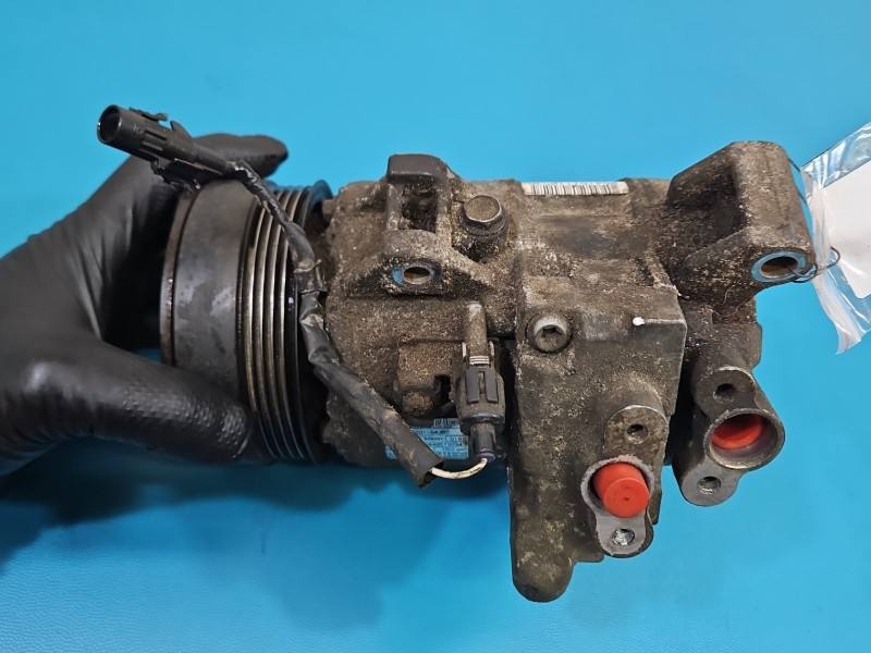 Компрессор кондиционера Suzuki Grand Vitara 95201-64JB0 — фото детали 8