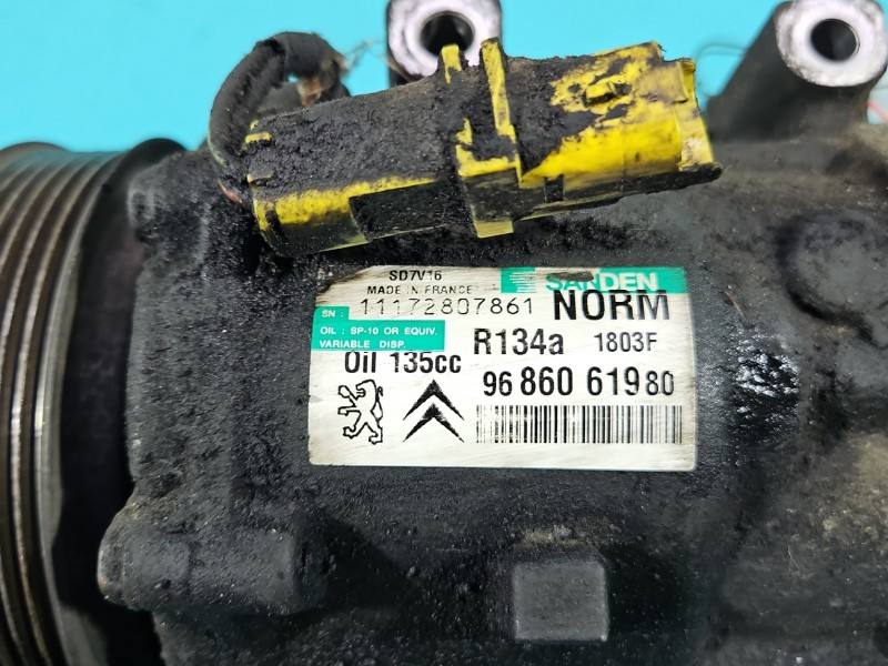 Компрессор кондиционера Citroen C8 9686061980 — фото детали 4