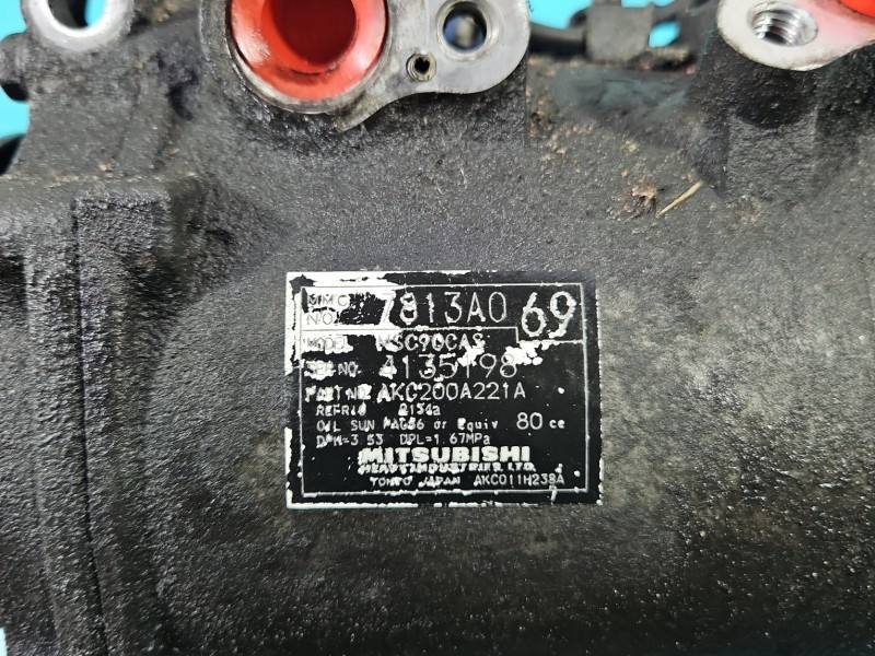 Компрессор кондиционера Mitsubishi Lancer 7813A069 — фото детали 4