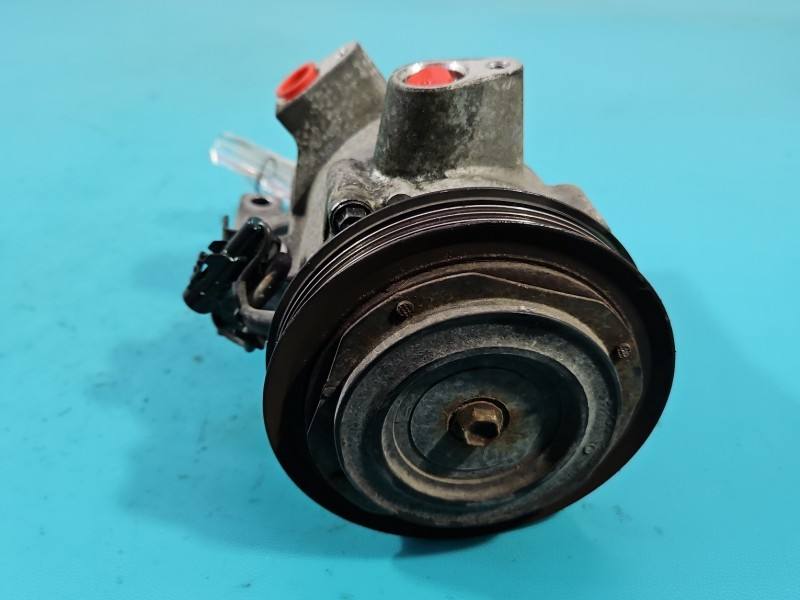 Компрессор кондиционера Suzuki Swift 95201-52R10 — фото детали 5