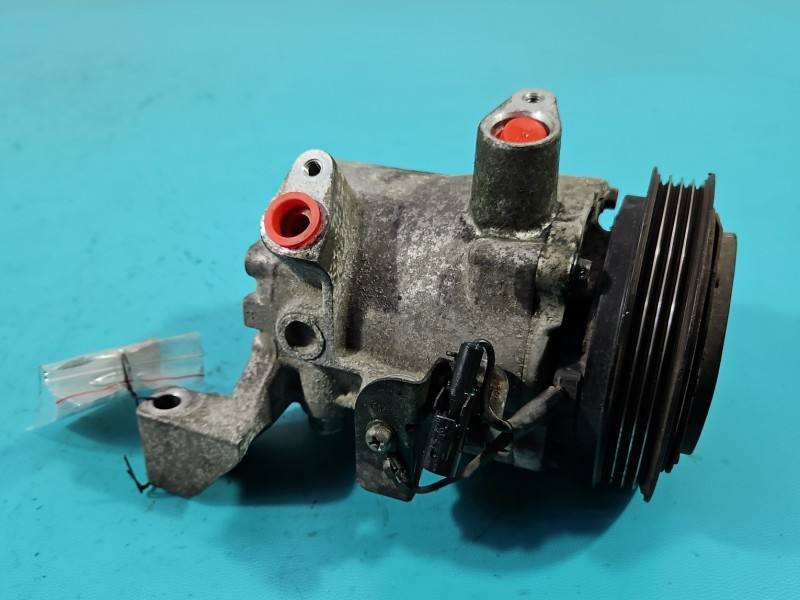 Компрессор кондиционера Suzuki Swift 95201-52R10 — фото детали 6