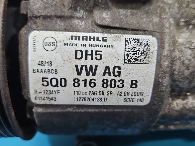 Компресор кондиціонера Skoda Octavia 3 5Q0816803B — фото деталі 6