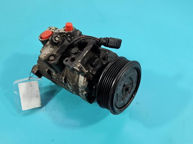 Компресор кондиціонера Audi A6 C6 4F0260805G