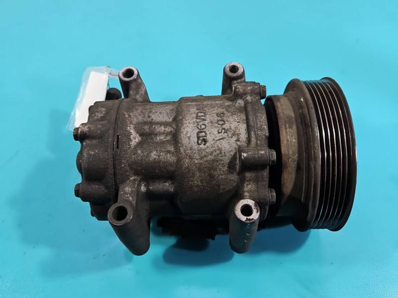 Компрессор кондиционера Nissan Note 8200953359 — фото детали 7