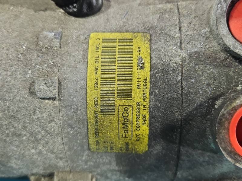Компрессор кондиционера Ford Focus AM5N-19D629-BA — фото детали 3