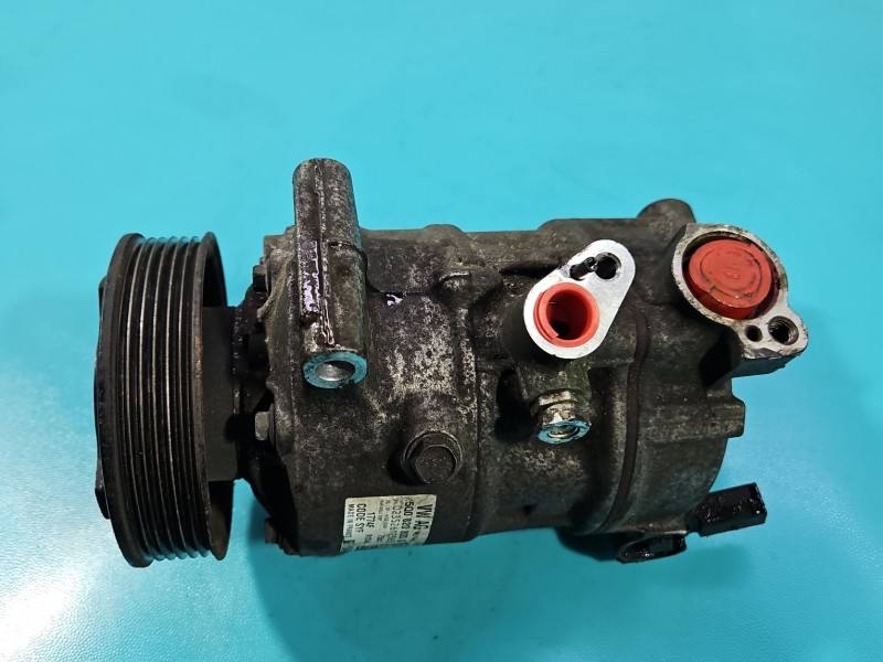 Компресор кондиціонера Skoda Fabia 3 5Q0820803G — фото деталі 2