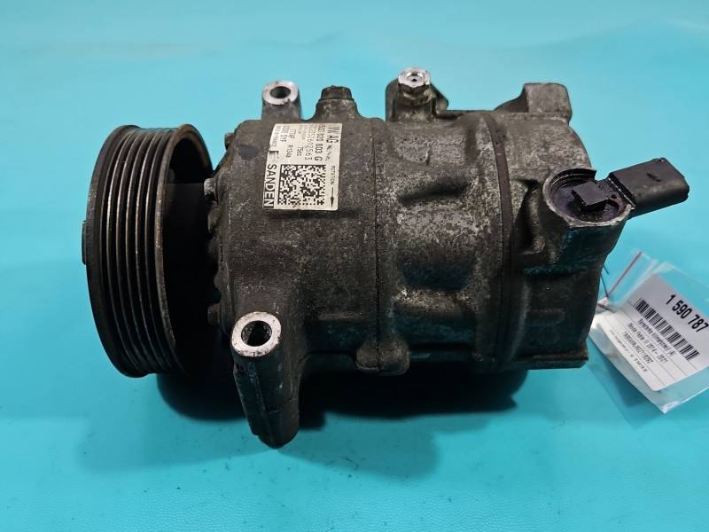 Компресор кондиціонера Skoda Fabia 3 5Q0820803G — фото деталі 4