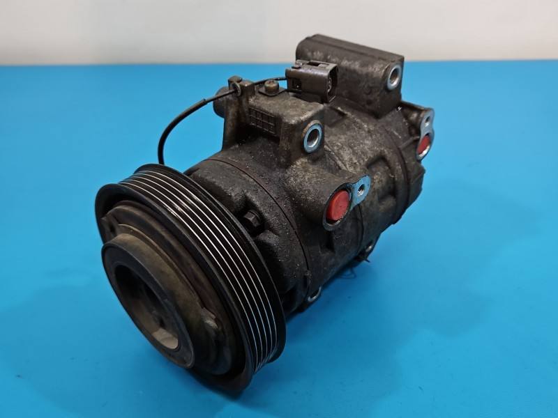 Компресор кондиціонера Mazda 6 Z0010923A