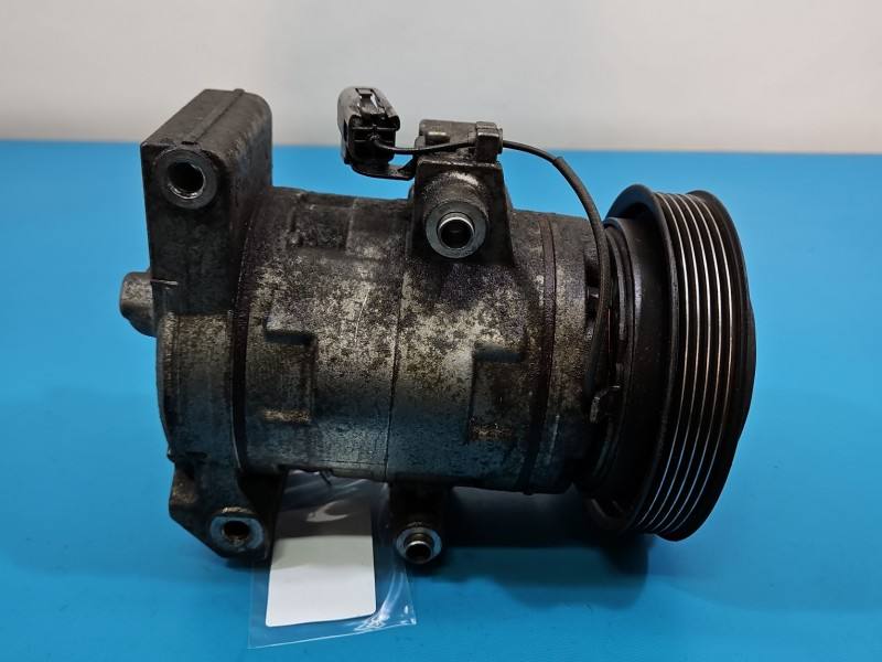 Компресор кондиціонера Mazda 6 Z0010923A — фото деталі 3