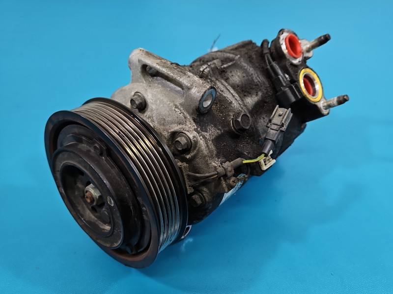 Компресор кондиціонера Volvo V70 31332528