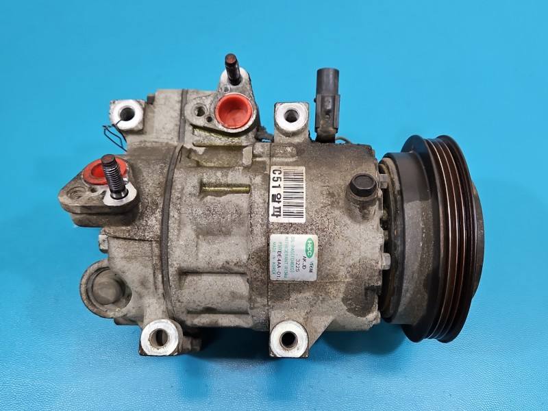 Компрессор кондиционера Hyundai Matrix F500-DE4AA-01 — фото детали 3