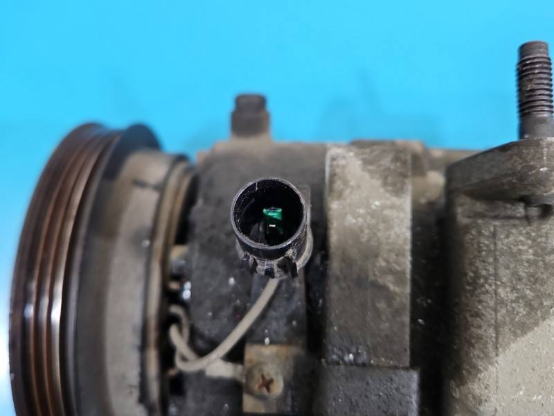 Компрессор кондиционера Hyundai Matrix F500-DE4AA-01 — фото детали 8