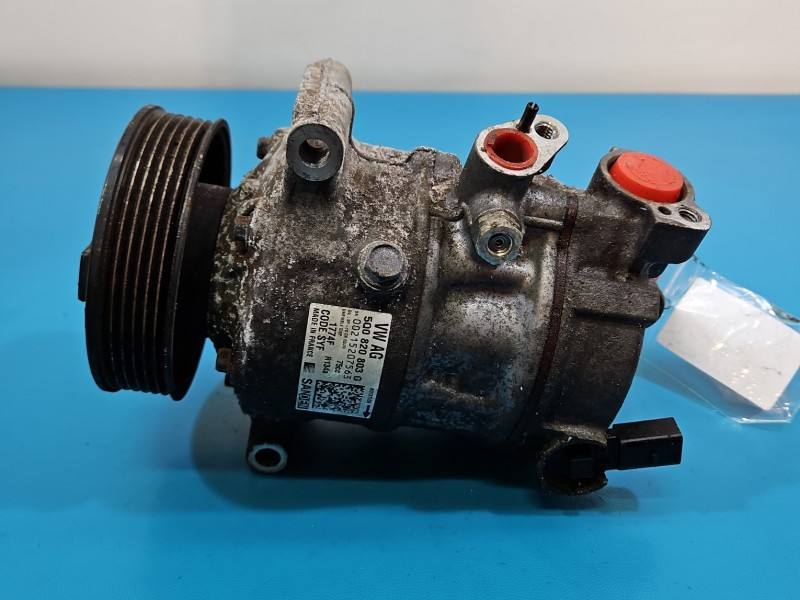 Компресор кондиціонера Volkswagen Passat B8 5Q0820803G — фото деталі 5
