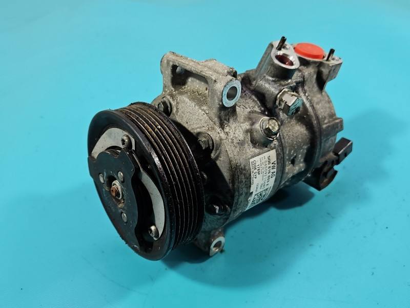 Компрессор кондиционера Skoda Octavia 3 5Q0816803E