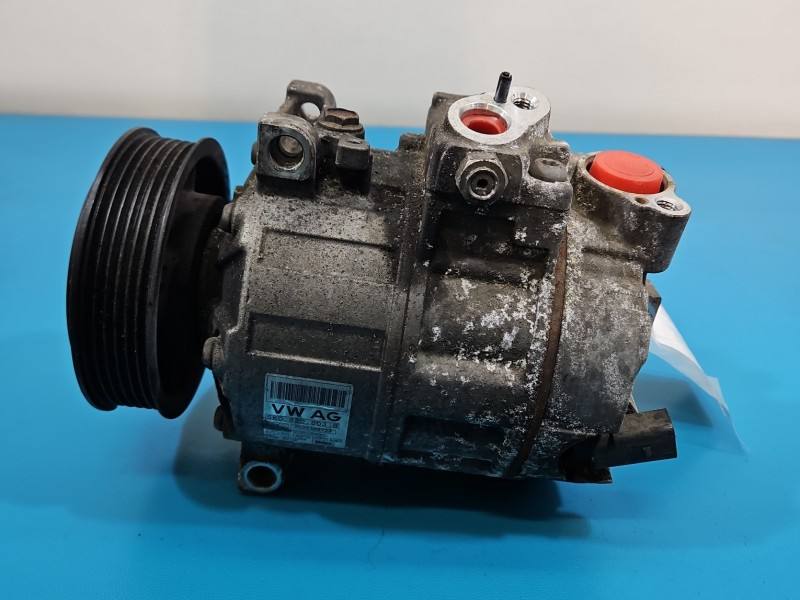 Компресор кондиціонера Volkswagen Touran 5K0820803B — фото деталі 5