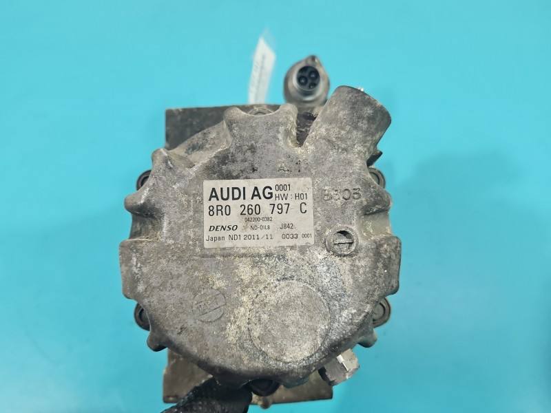 Компресор кондиціонера Audi A8 D4 8R0260797C — фото деталі 9