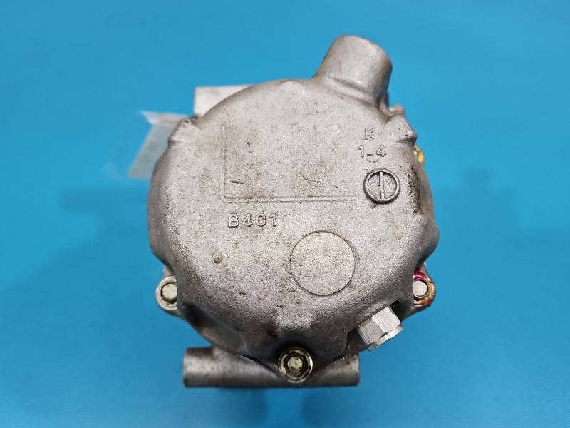 Компрессор кондиционера Toyota Auris 042200-1330 — фото детали 9