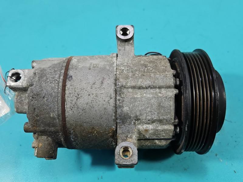 Компрессор кондиционера Hyundai I30 97701M6300 — фото детали 9