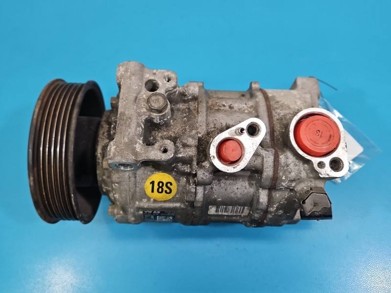 Компресор кондиціонера Volkswagen Golf 7 5Q0816803 — фото деталі 8