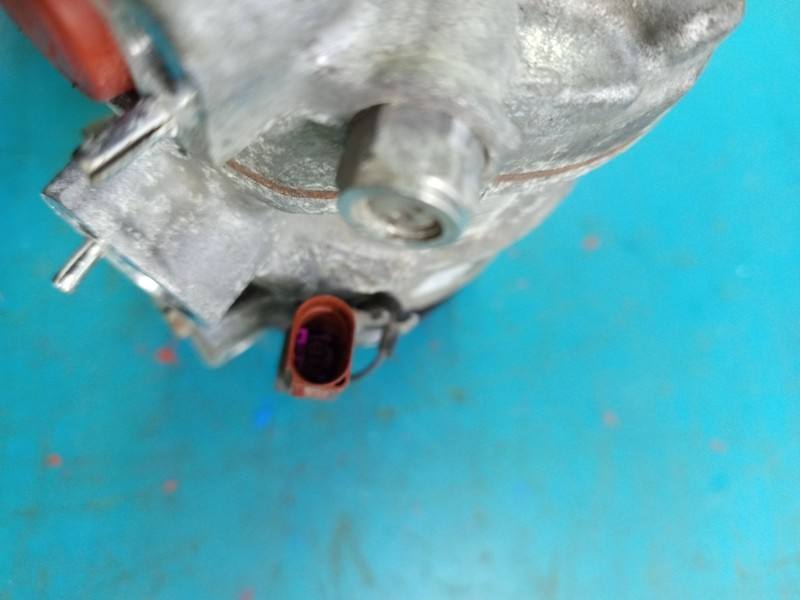 Компрессор кондиционера Volkswagen Tiguan 3Q0816803D — фото детали 6