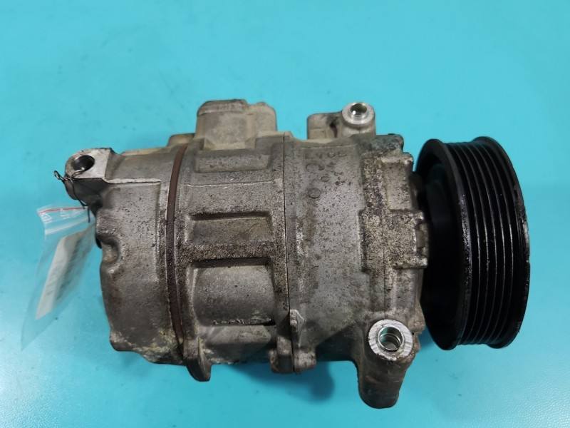 Компресор кондиціонера Volkswagen Golf 5 1K0820803P — фото деталі 10