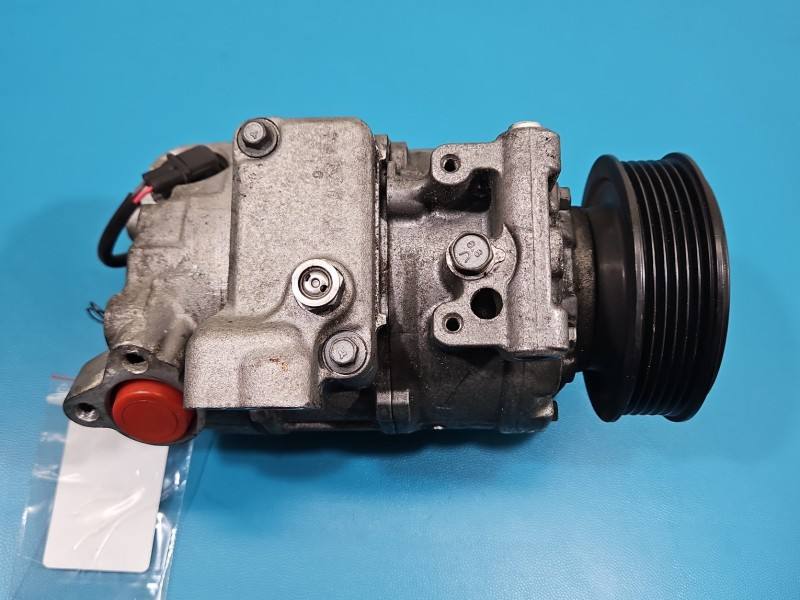 Компрессор кондиционера Audi Q7 4E0260805BC — фото детали 8