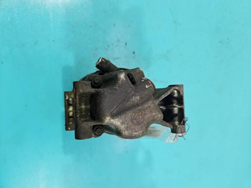 Компрессор кондиционера Suzuki Sx4 95201-63JA1 — фото детали 8