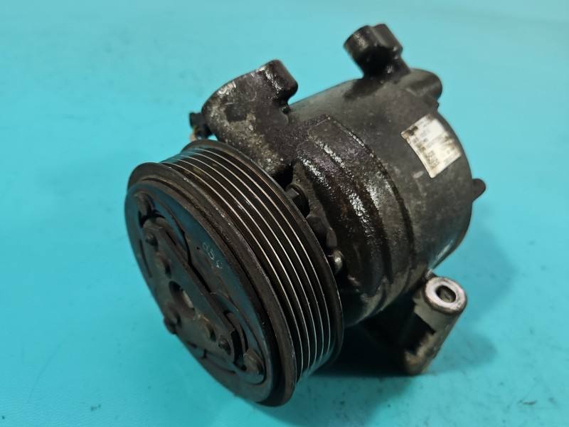 Компресор кондиціонера Toyota Aygo 88310-YV010-D