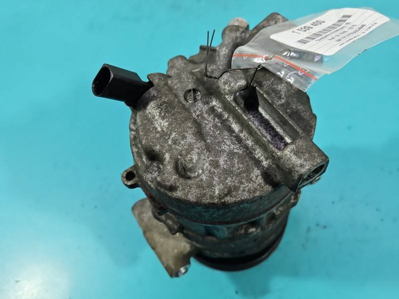 Компресор кондиціонера Audi Q5 8T0260805E — фото деталі 10