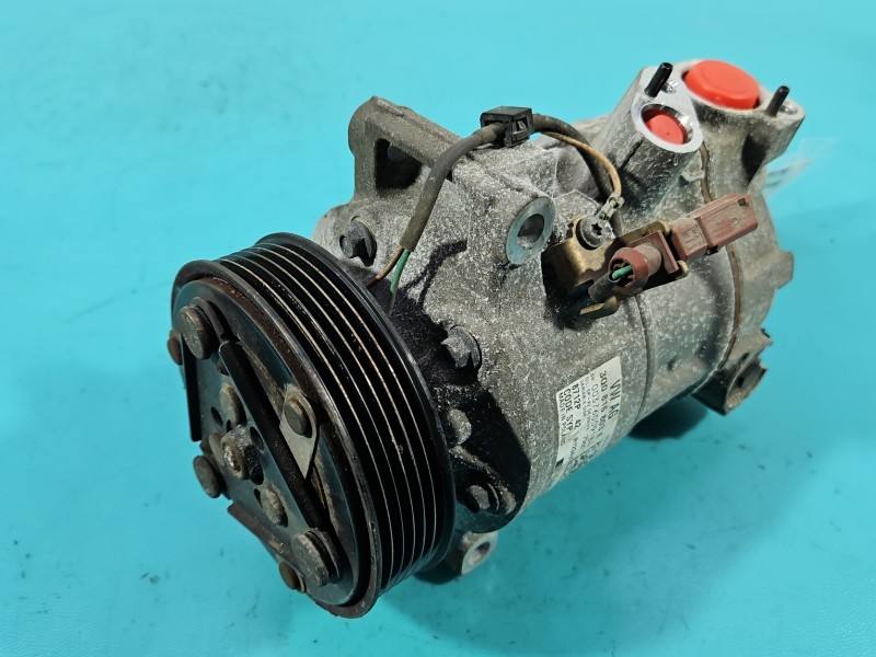 Компрессор кондиционера Skoda Scala 3Q0816803E