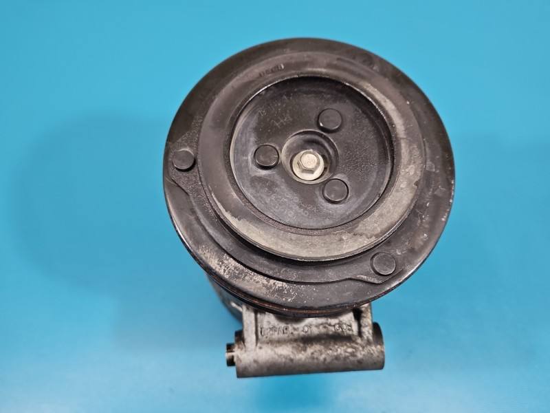 Компрессор кондиционера Ford Focus JX61-19D629-HA — фото детали 2