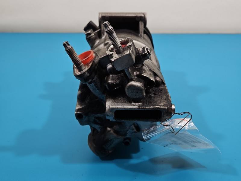 Компрессор кондиционера Ford Focus JX61-19D629-HA — фото детали 4