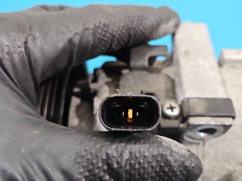 Компрессор кондиционера Hyundai Elantra CA500EDFAC04 — фото детали 8