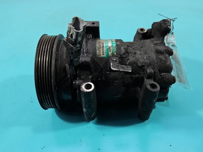 Компрессор кондиционера Nissan Micra 8200220924 — фото детали 4