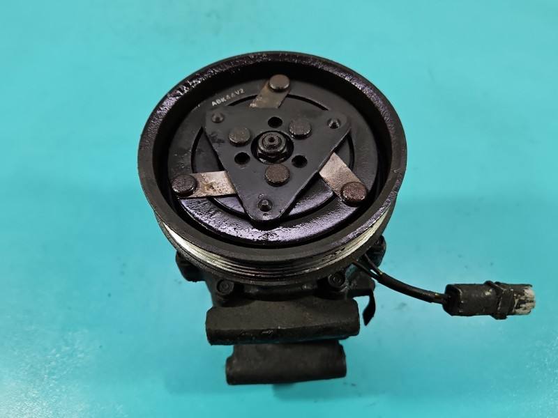 Компрессор кондиционера Nissan Micra 8200220924 — фото детали 5
