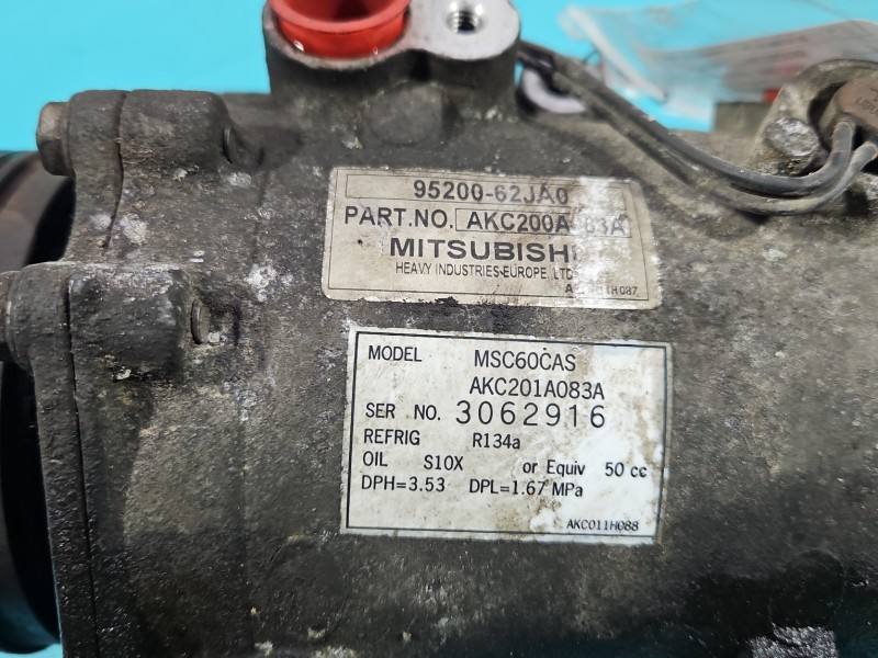 Компрессор кондиционера Suzuki Swift 95200-62JA0 — фото детали 4