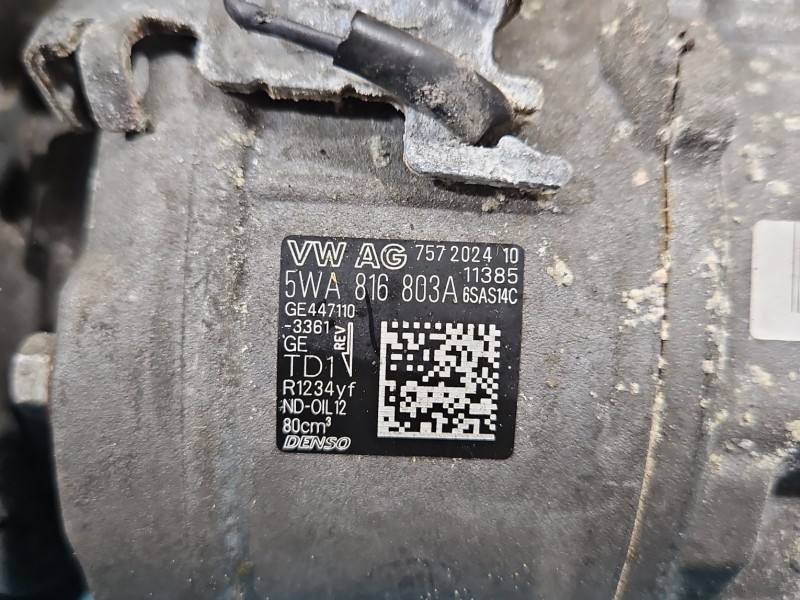 Компресор кондиціонера Skoda Octavia 4 5WA816803A — фото деталі 8