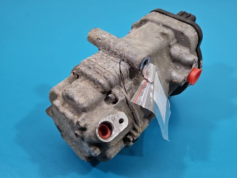 Компрессор кондиционера Toyota Rav4 042400-1103