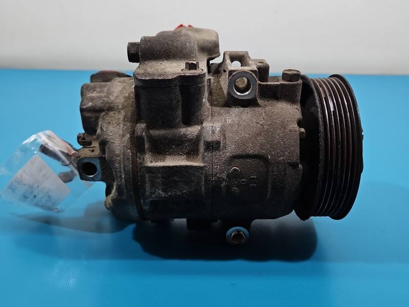 Компресор кондиціонера Seat Ibiza 6Q0820803D — фото деталі 4